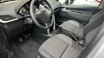 Usado 2011 Peugeot 207 | € 7.000 (Preço justo)