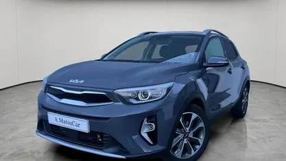 Azul Usado 2023 Kia Stonic SUV | € 16.450 (Preço justo)