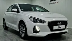 Branco Usado 2018 Hyundai i30 Comfort Citadino | € 16.850 (Preço justo)