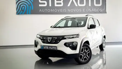 Branco Usado 2022 Dacia Spring Comfort Plus Citadino | € 12.490 (Preço justo)