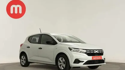 Branco Usado 2024 Dacia Sandero Citadino | € 16.999 (Preço justo)