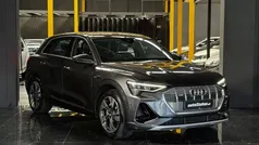 Cinzento Usado 2022 Audi e-tron S-Line SUV | € 39.990 (Bom preço)