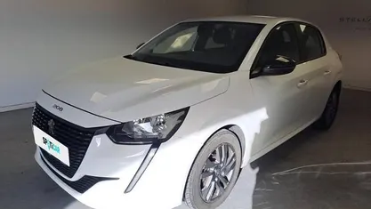 Branco Usado 2022 Peugeot 208 Active Citadino | € 14.900 (Bom preço)