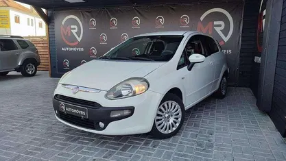 Usado Fiat Punto Easy 65 HP (47 kW) 2010 Branco Citadino