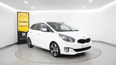 Branco Usado 2014 Kia Carens Monovolume | € 13.180 (Preço justo)