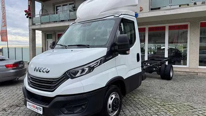 Branco Usado 2024 Iveco Daily | € 35.990 (Preço justo)