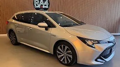 Usado Toyota Corolla Comfort 140 HP (102 kW) 2021 Outro Carrinha