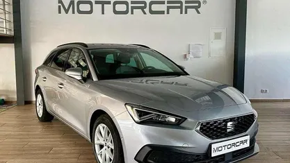 Usado Seat Leon ST 110 HP (80 kW) 2022 Cinzento Carrinha