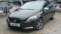 Preto Usado 2015 Volvo V40 Kinetic Carrinha | € 14.990 (Preço justo)