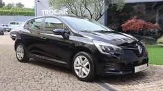 Preto Usado 2021 Renault Clio V Engineered Sedan | € 18.950 (Preço justo)