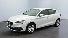 Branco Usado 2024 Seat Leon Business Citadino | € 27.500 (Preço justo)