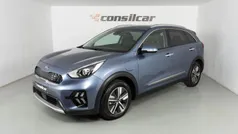 Azul escuro Usado 2021 Kia Niro Urban SUV | € 21.480 (Super Preço)
