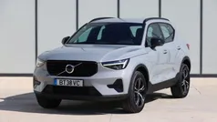 Cinzento Novo 2025 Volvo XC40 Plus SUV | € 42.200 (Bom preço)