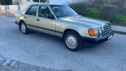 Usado 1985 Mercedes E300 | € 15.500