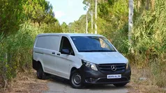 Branco Usado 2019 Mercedes Vito Monovolume | € 19.800 (Preço justo)