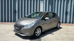 Cinza Usado 2012 Peugeot 208 Allure Citadino | € 7.900 (Bom preço)