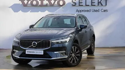 Azul Usado 2022 Volvo XC60 Plus SUV | € 42.800 (Preço justo)