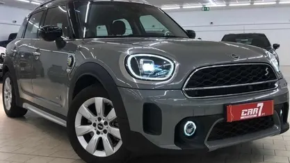 Cinza Usado 2022 Mini Cooper Countryman Sport SUV | € 30.500 (Preço justo)
