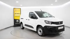 Branco Usado 2023 Peugeot Partner Monovolume | € 17.080 (Preço justo)