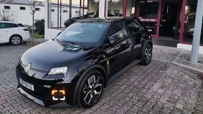 Usado 2024 Renault 5 E-Tech Citadino | € 32.990 (Preço justo)