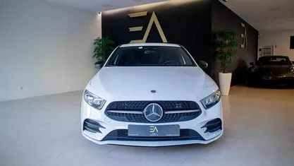 Branco Usado 2021 Mercedes A250 Citadino | € 28.900 (Preço justo)