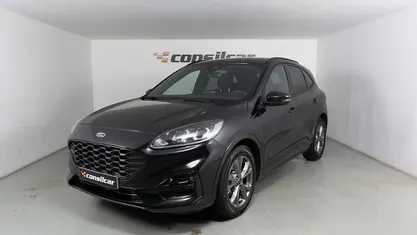 Usado Ford Kuga ST-Line 150 HP (110 kW) 2022 SUV