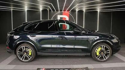 Azul Usado 2020 Porsche Cayenne SUV | € 75.999 (Preço justo)