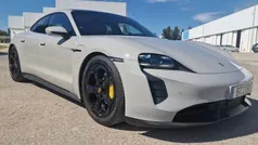 Usado 2021 Porsche Taycan Turbo S Sedan | € 82.000