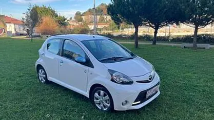 Branco Usado 2014 Toyota Aygo Citadino | € 9.750 (Preço justo)