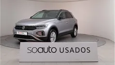Cinzento claro metalizado Usado 2023 VW T-Roc Life SUV | € 27.990 (Preço justo)