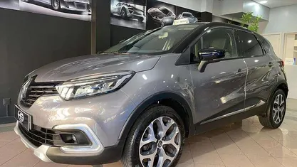 Usado Renault Captur XMOD 120 HP (88 kW) 2018 SUV