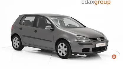 Usado VW Golf IV 90 HP (66 kW) 2004 Cinzento
