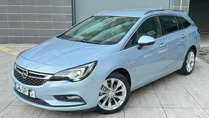 Usado Opel Astra 105 HP (77 kW) 2017 Azul Carrinha