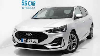 Usado Ford Focus ST-Line 125 HP (91 kW) 2022 Cinza Citadino