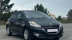 Preto Usado 2012 Peugeot 208 Active Citadino | € 7.990 (Preço justo)