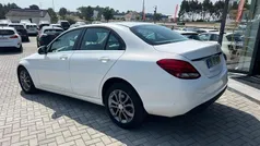 Branco Usado 2017 Mercedes C180 Citadino | € 16.999 (Preço justo)