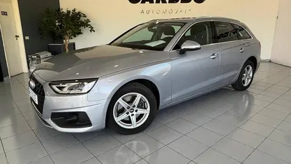 Cinza Usado 2021 Audi A4 Advanced Carrinha | € 27.500 (Preço justo)