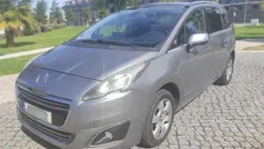 Usado 2015 Peugeot 5008 Monovolume | € 10.750 (Bom preço)