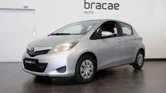 Cinzento Usado 2013 Toyota Yaris Active | € 10.900 (Preço justo)