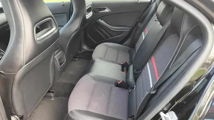 Preto Usado 2014 Mercedes A180 Citadino | € 13.950 (Preço justo)