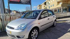 Cinza Usado 2004 Ford Fiesta Citadino | € 3.365 (Preço justo)