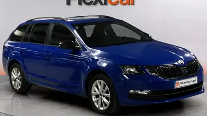 Azul Usado 2020 Skoda Octavia Ambition Carrinha | € 15.890 (Super Preço)