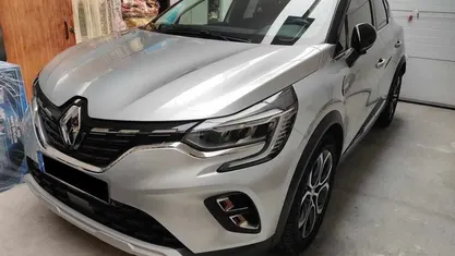 Usado 2021 Renault Captur SUV | € 21.000 (Preço justo)