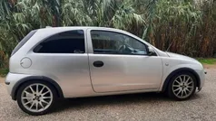Cinzento Usado 2003 Opel Corsa Citadino | € 2.250 (Preço justo)