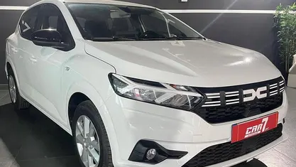 Usado Dacia Sandero Essentiel 101 HP (74 kW) 2024