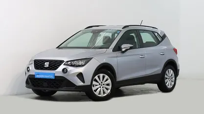 Cinzento Usado 2022 Seat Arona SUV | € 15.750 (Preço justo)