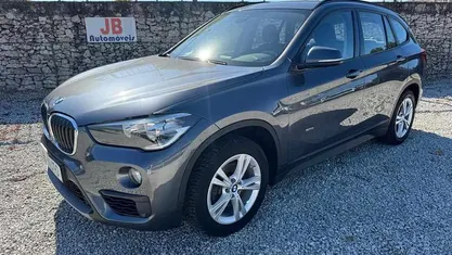Usado BMW X1 Sport Line 150 HP (110 kW) 2015 Cinza SUV