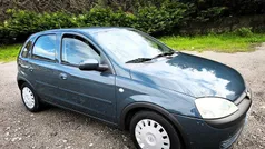 Usado 2002 Opel Corsa Sedan | € 2.990 (Preço justo)