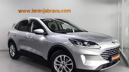 Usado Ford Kuga Titanium 120 HP (88 kW) 2020 SUV