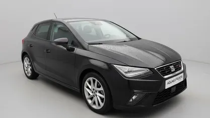 Usado Seat Ibiza FR 95 HP (69 kW) 2024 Preto Citadino